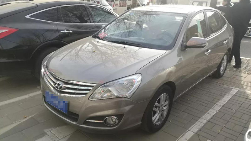 未按箭頭方向停車(chē)