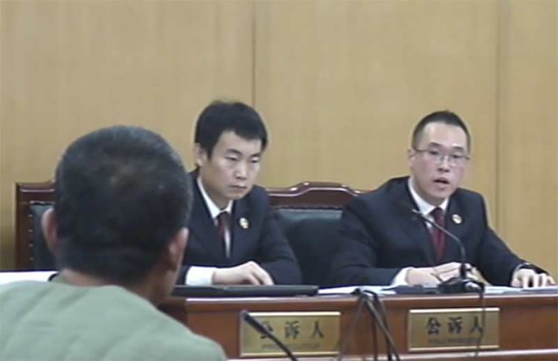 楊德明在法院開庭。
