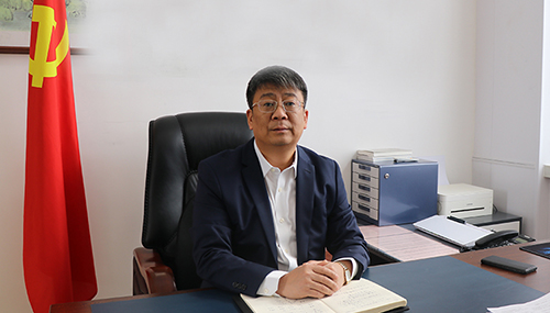 盤錦市興隆臺(tái)區(qū)委常委、政法委書記 金振穎