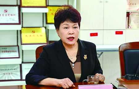 1大連徽商商會(huì)會(huì)長(zhǎng)  齊圓圓